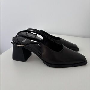Vagabond Black Heels with Square Toe and Slingback